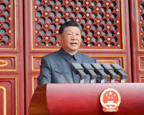 习近平发表重要讲话并检阅受阅部队